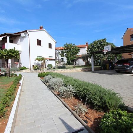 Apartments Mirela Rovinj Exterior photo