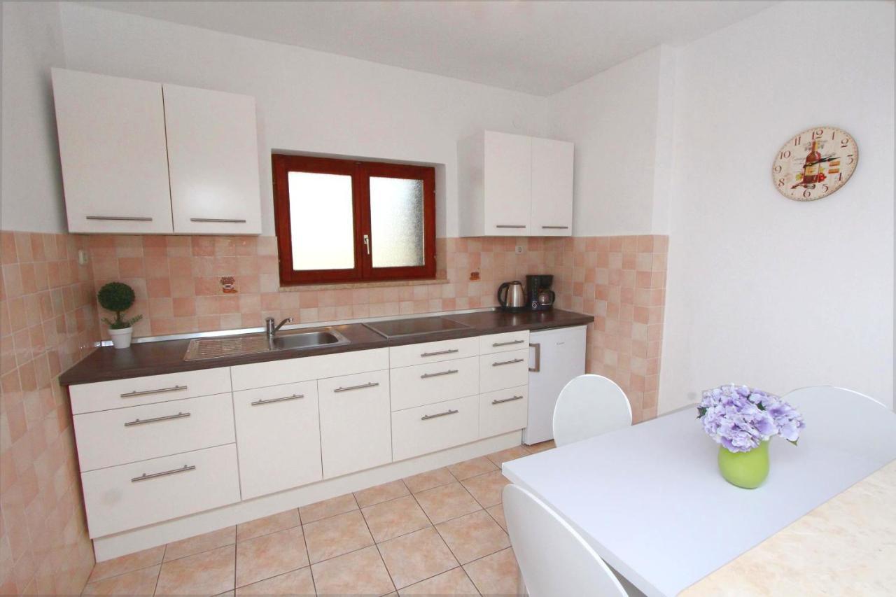 Apartments Mirela Rovinj Exterior photo