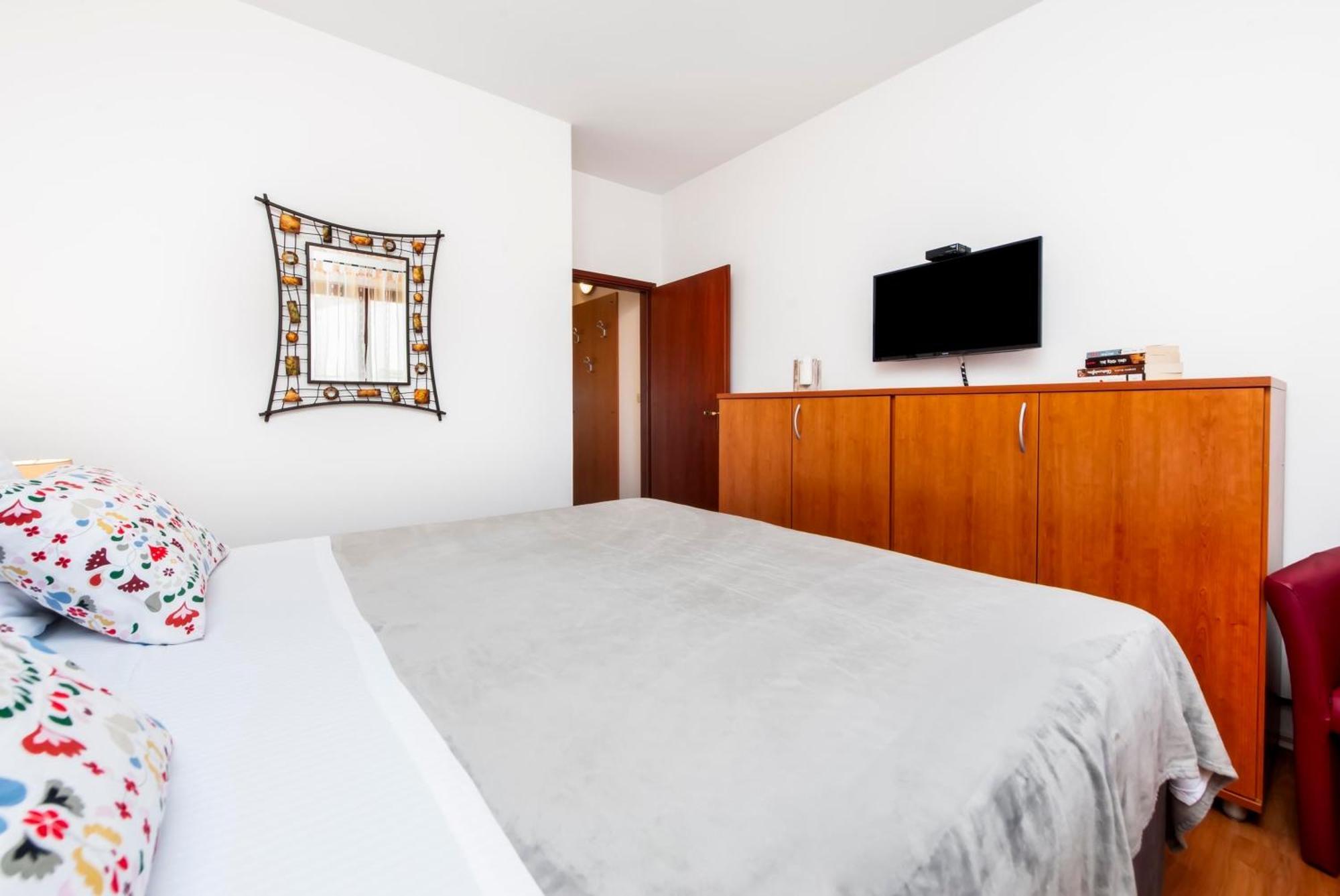 Apartments Mirela Rovinj Exterior photo