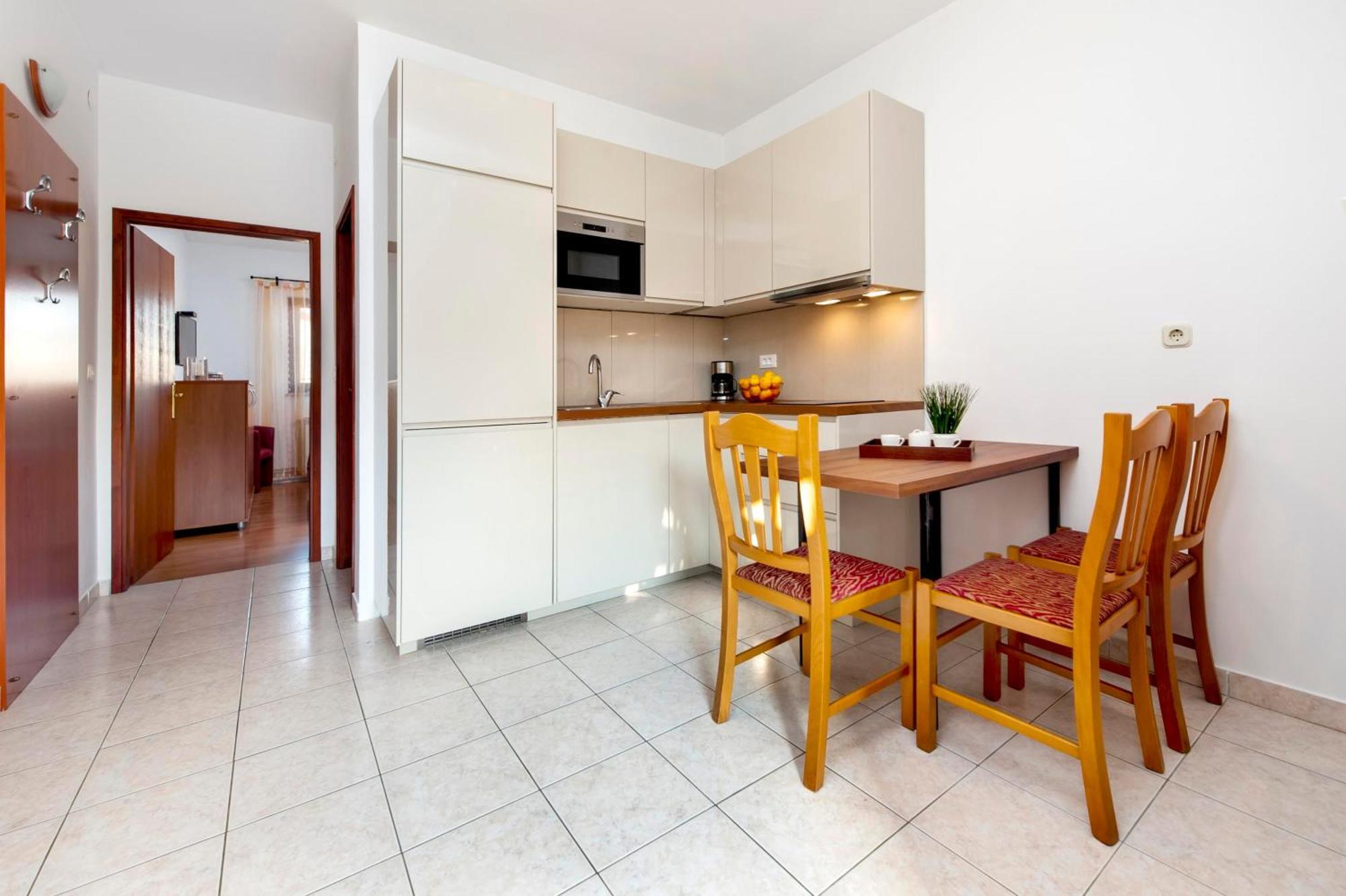 Apartments Mirela Rovinj Exterior photo